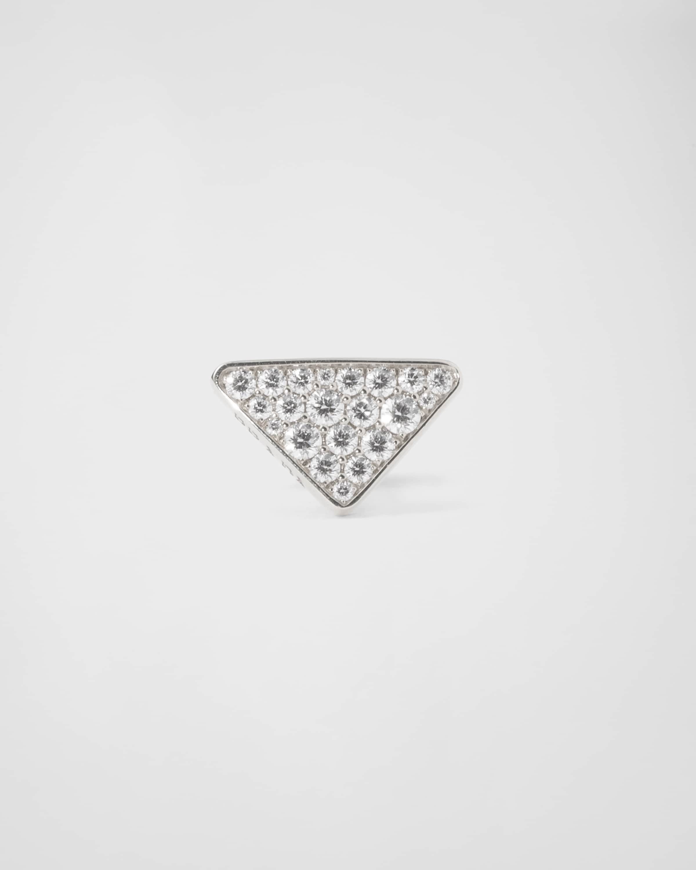 [빠른배송] 프라다 다이아몬드가 세팅된 화이트 골드 이터널 골드 싱글 귀걸이