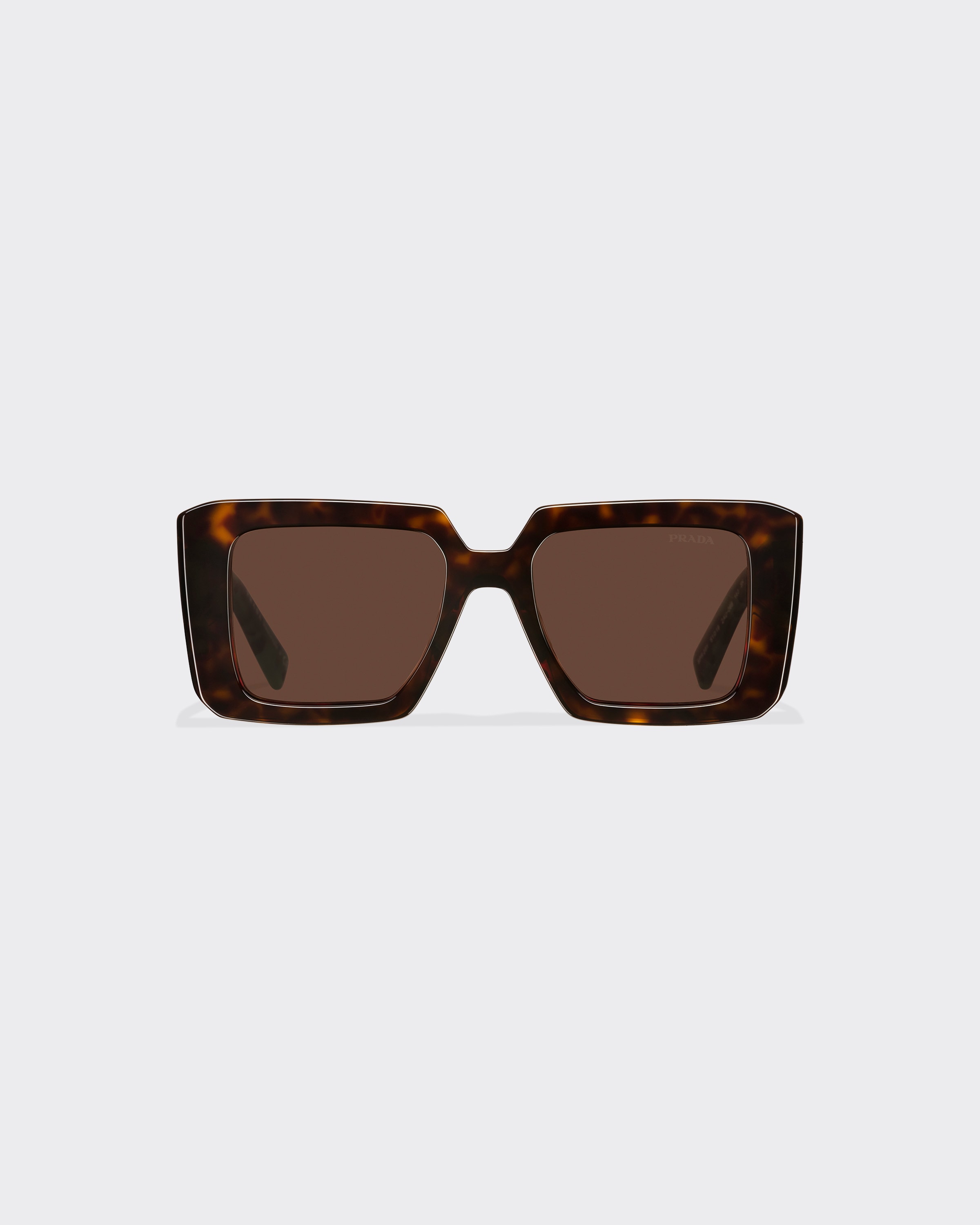 [빠른배송] 프라다 Prada 로고가 새겨진 선글라스